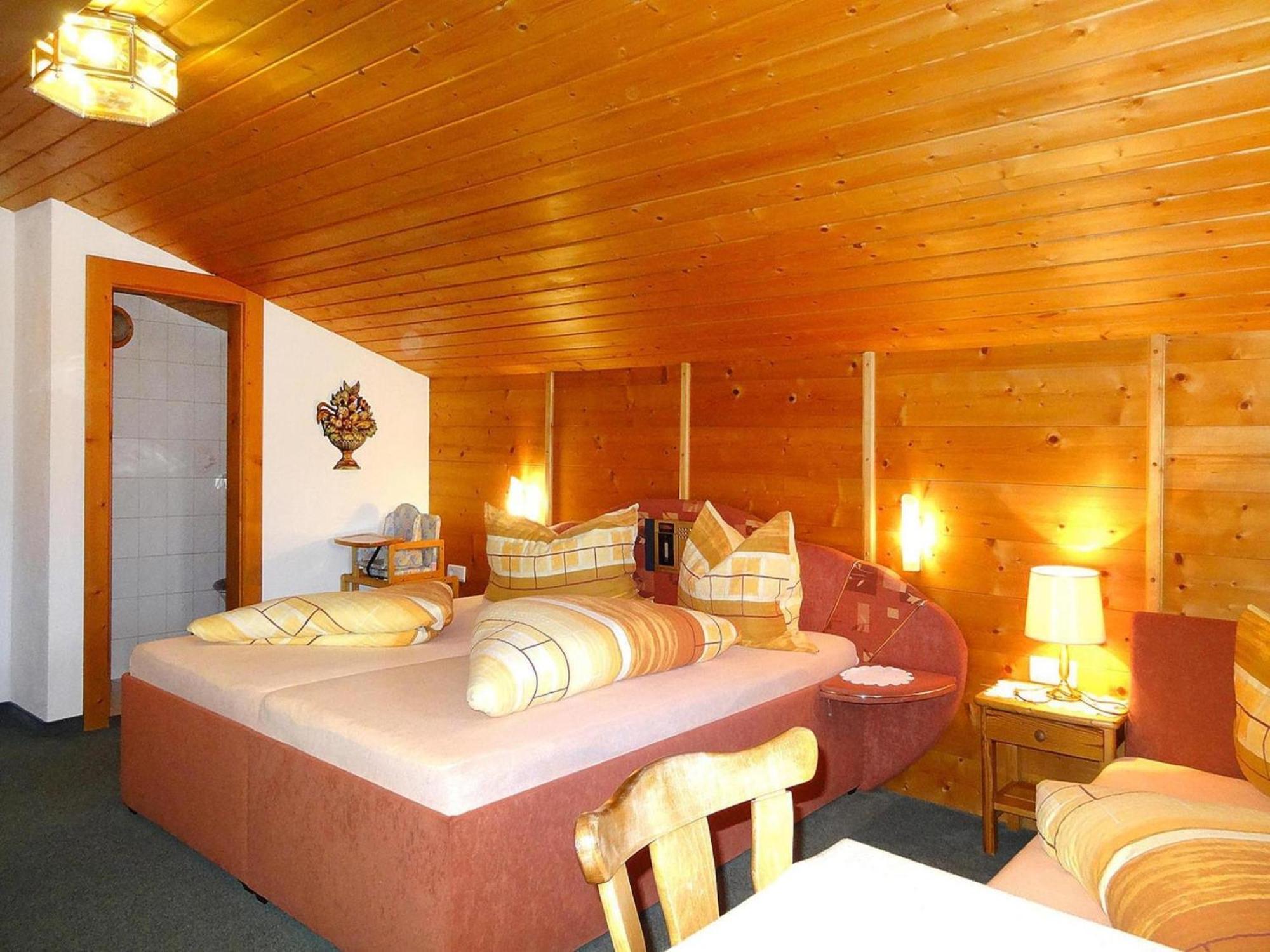 Apartment In F Gen With Parking Space Fügen Екстериор снимка